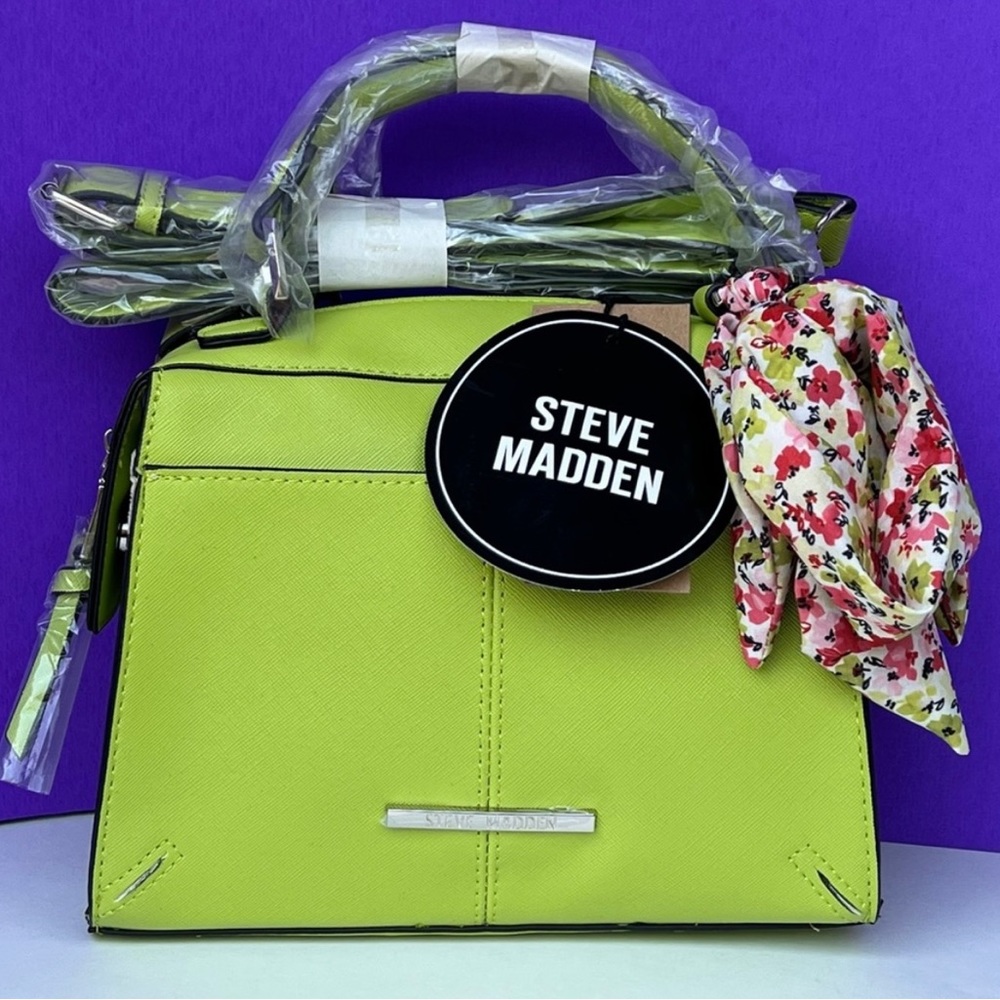 NWT 💚 Lime Green Crossbody Handbag by Steve Madden 💚